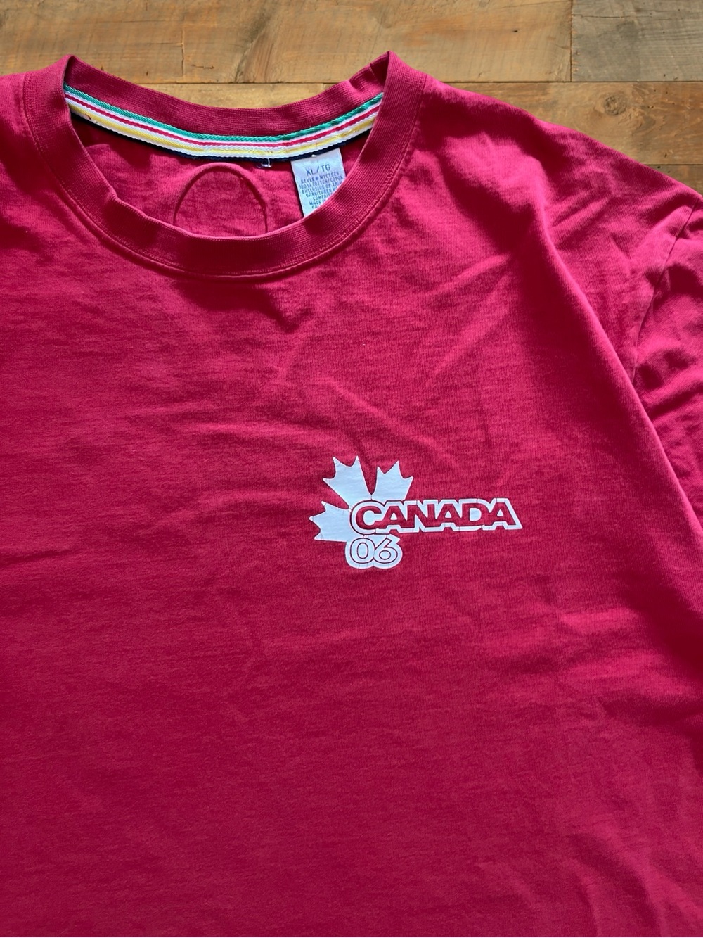 Hudson Bay Team Canada 2006 Olympic T-Shirt XL Red Hockey Canada Olympic Team
